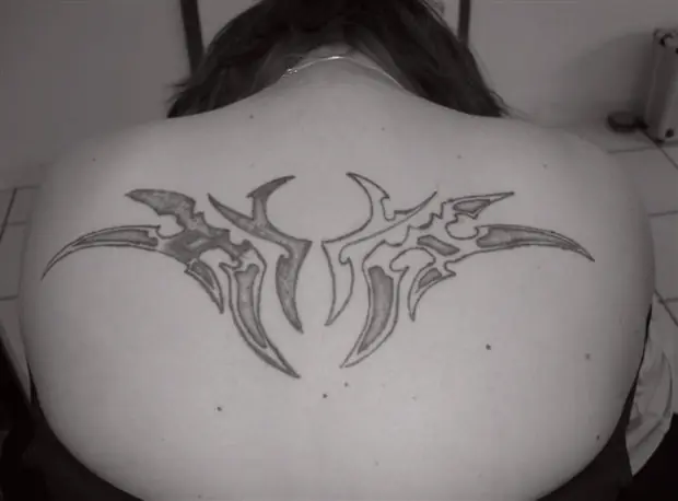 Rückentattoo, frühe Arbeit aus dem Red Dragon Tattoo Studio