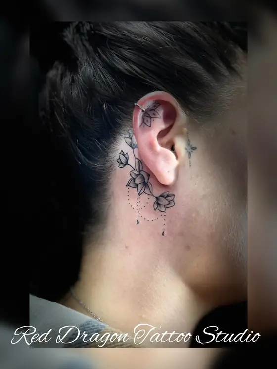 Fineline & Floral Tattoo aus dem Red Dragon Tattoo Studio Kleve