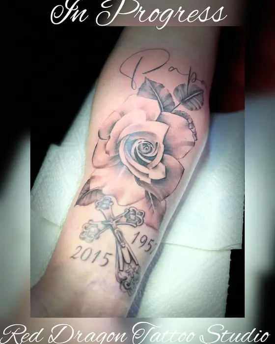Black & Grey Tattoo aus dem Red Dragon Tattoo Studio Kleve