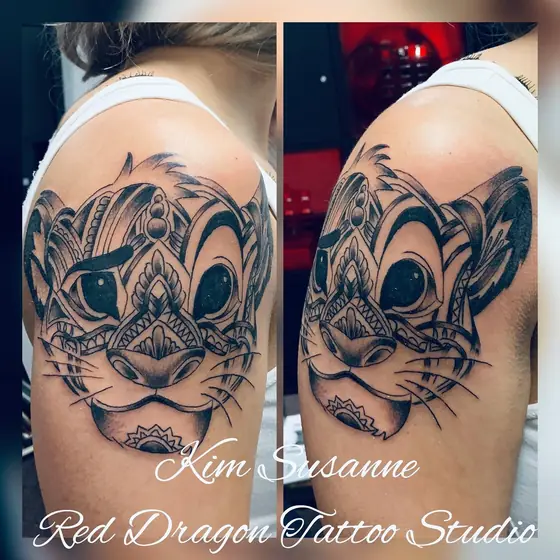 Mandala & Ornamental Tattoo aus dem Red Dragon Tattoo Studio Kleve