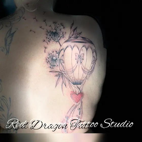 Fineline & Floral Tattoo aus dem Red Dragon Tattoo Studio Kleve