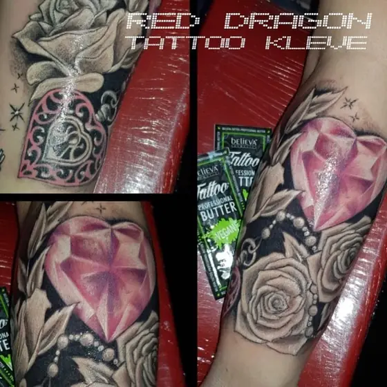 Black & Grey Tattoo aus dem Red Dragon Tattoo Studio Kleve
