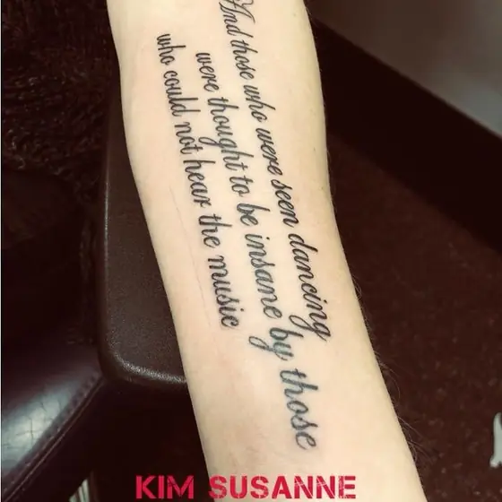 Schrift & Lettering Tattoo aus dem Red Dragon Tattoo Studio Kleve